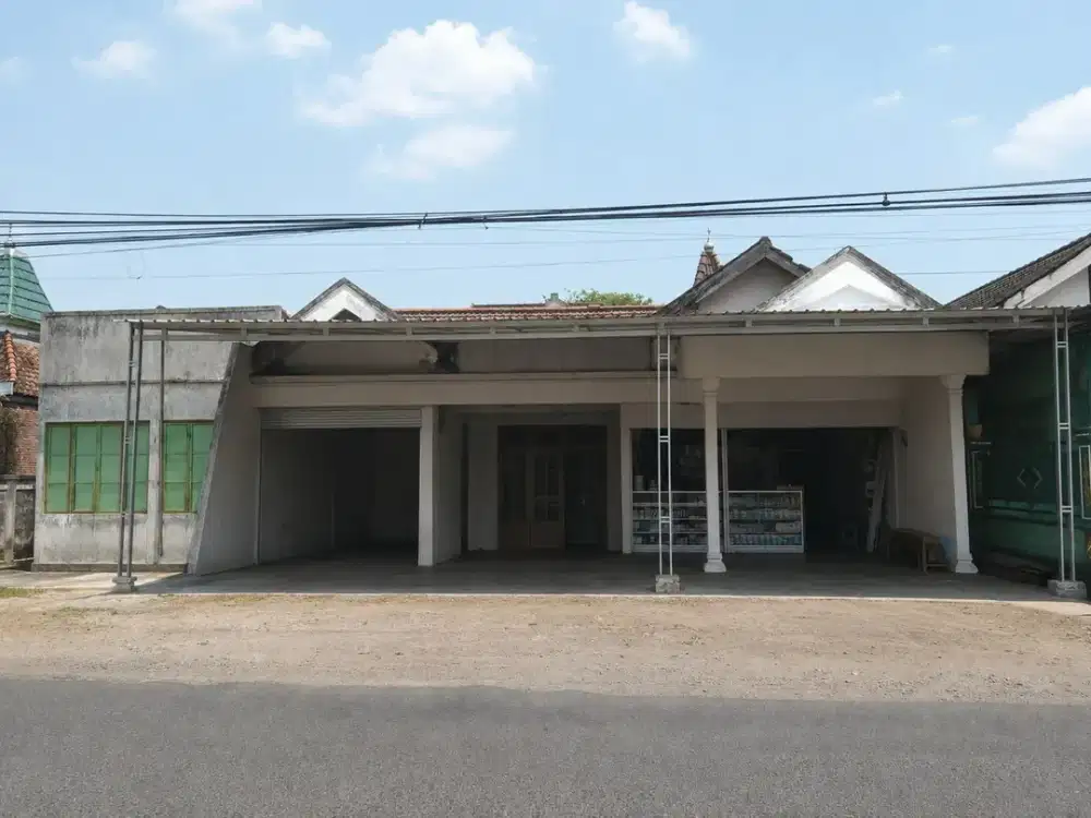 Dijual Rumah Usaha Klotok Balungpanggang Gresik