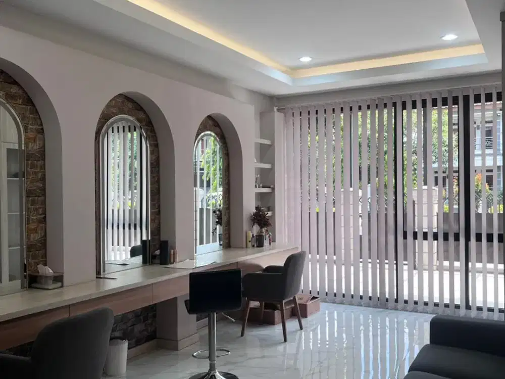 Termurah Rumah Mewah 2,5 Lantai Furnish di Mainroad Taman Holis Indah 1 (Thi 1) Bandung
