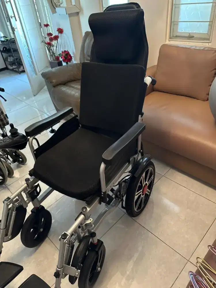 Kursi Roda Listrik