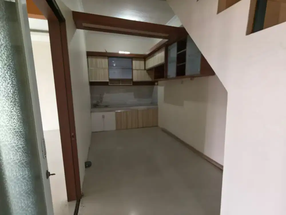 Dijual Rumah 2 lantai siap huni cibaligo Cihanjuang