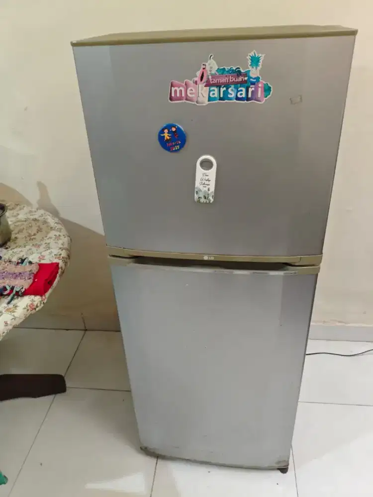 Preloved kulkas LG 2 pintu