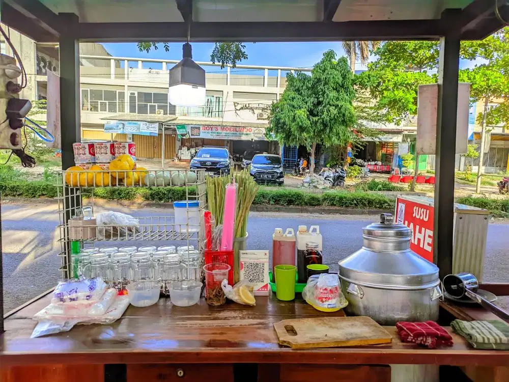 Dagang Wedang Jahe Mangkal