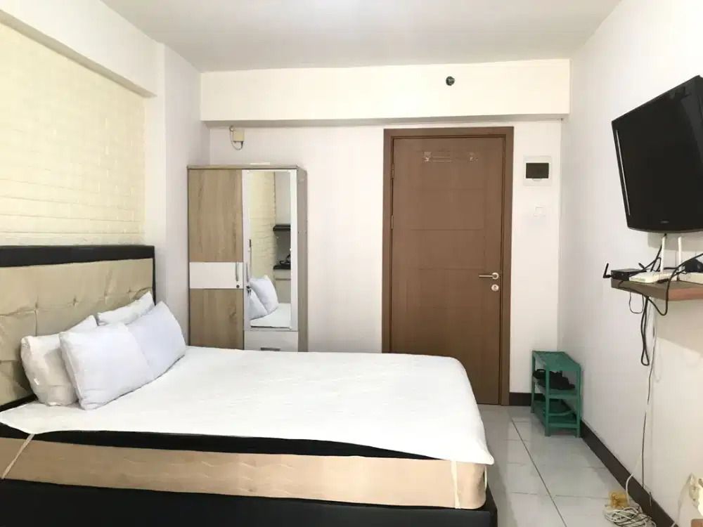 Apartemen Cinere Resort Depok Unit studio Dijual murah. lokasi strategis dekat pintu tol Gandul depok. bagus untuk tinggal /disewakan.