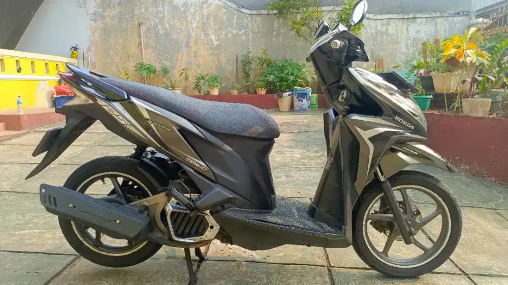 DIJUAL HONDA VARIO 125 KZR 2014 CBS ISS