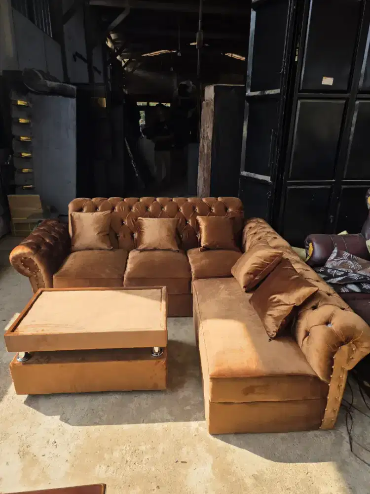 Sofa L kancing minimalis