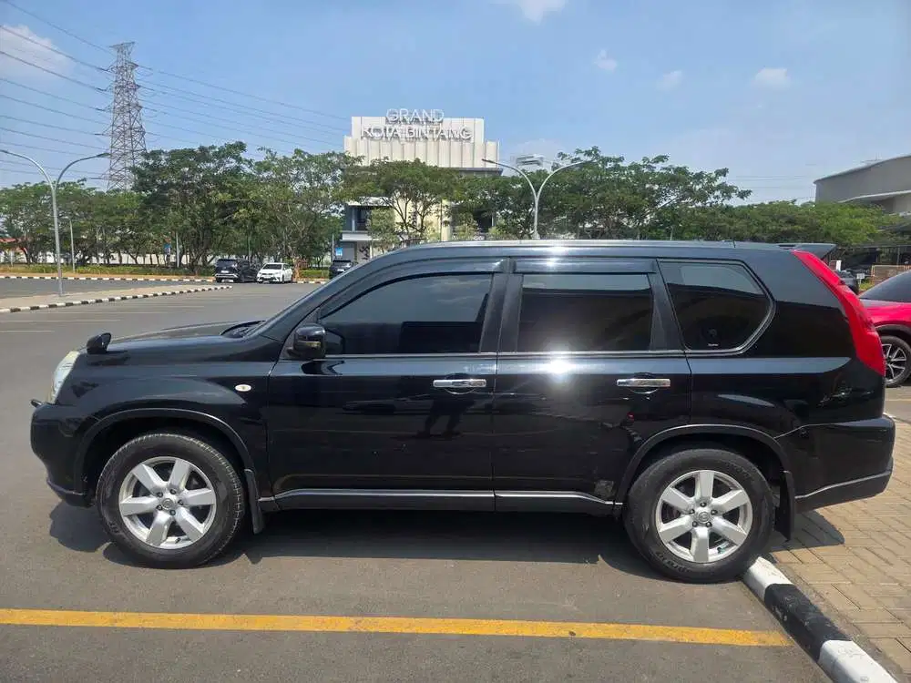 Nissan X-Trail 2010 Bensin