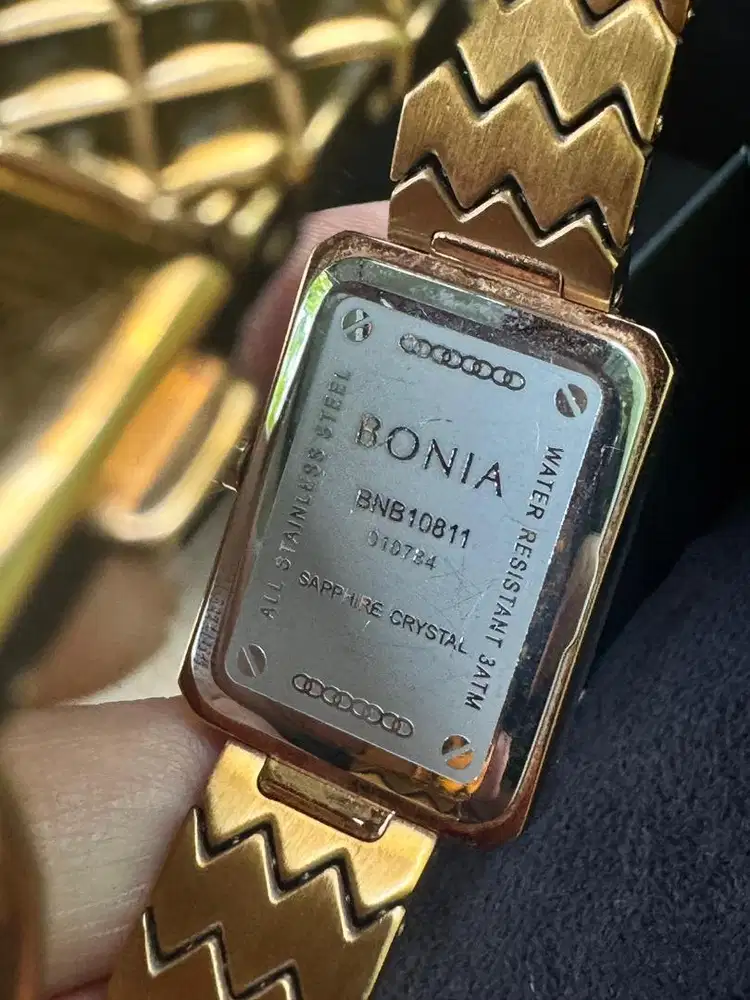 Jam wanita Bonia