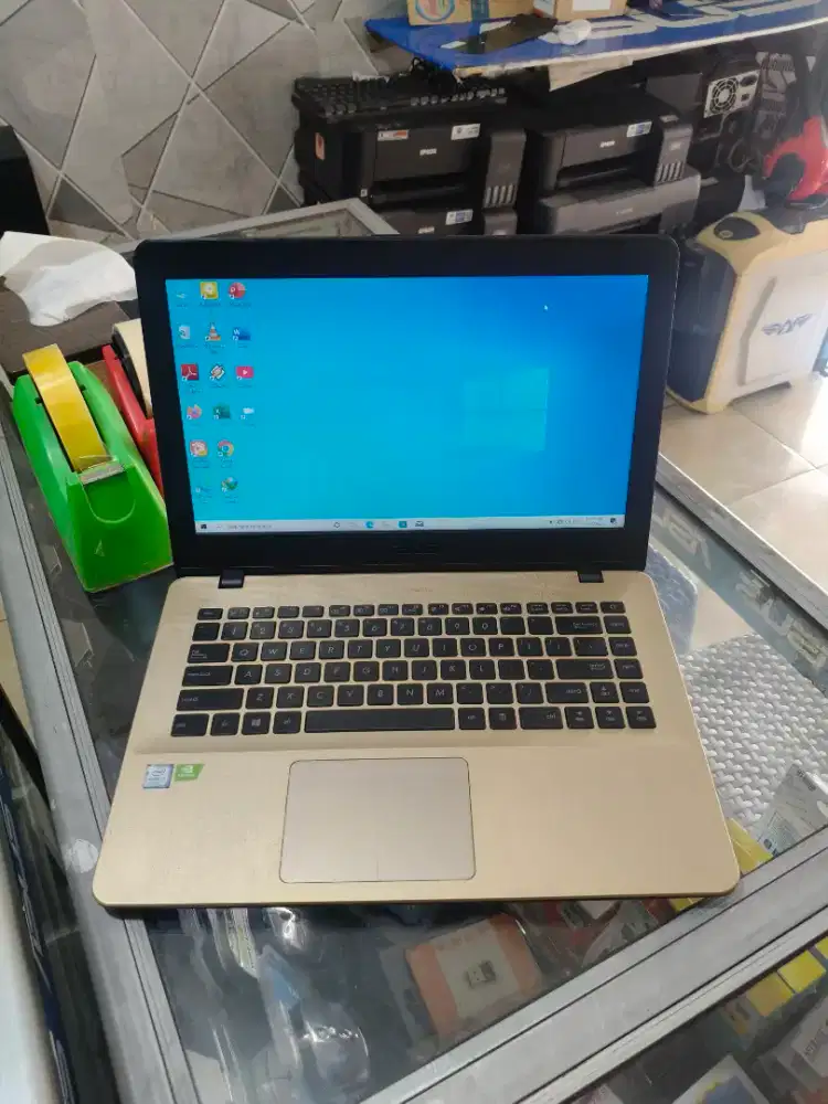 Asus A442U, core i7, VGA 2GB, rendering, gaming dan editing