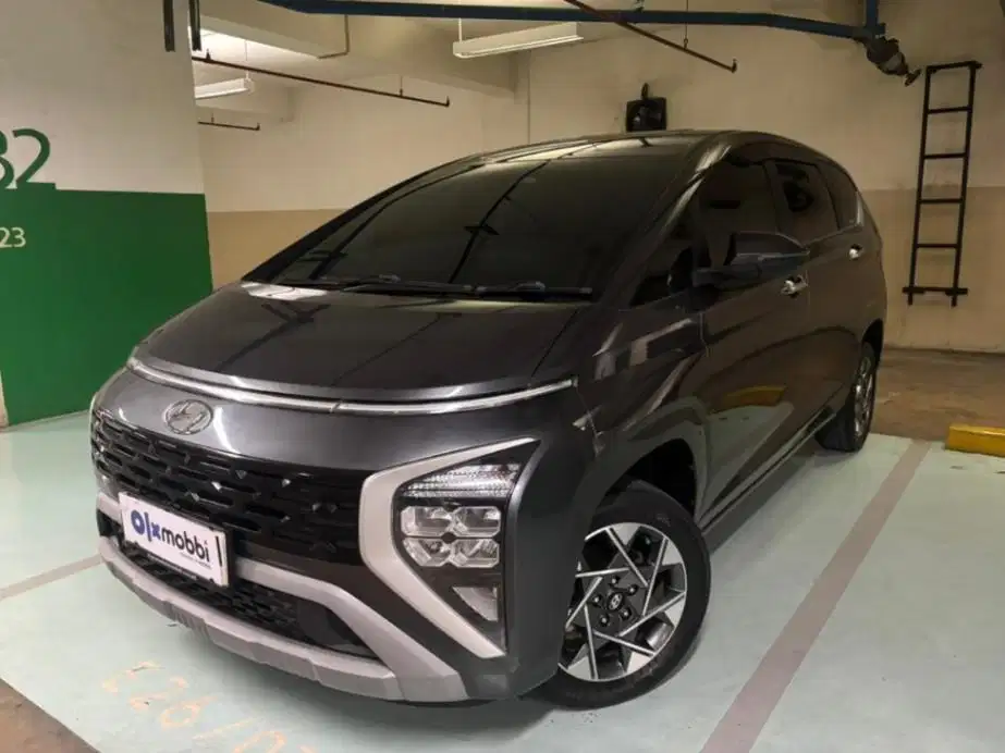 LOW DP Hyundai Stargazer 1.5 Prime Bensin-AT 2023 UYA