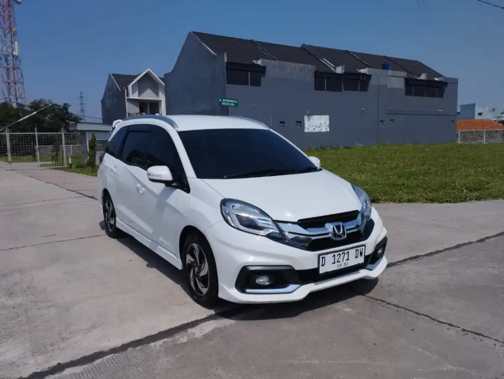 Mobilio RS CVT Dp 10