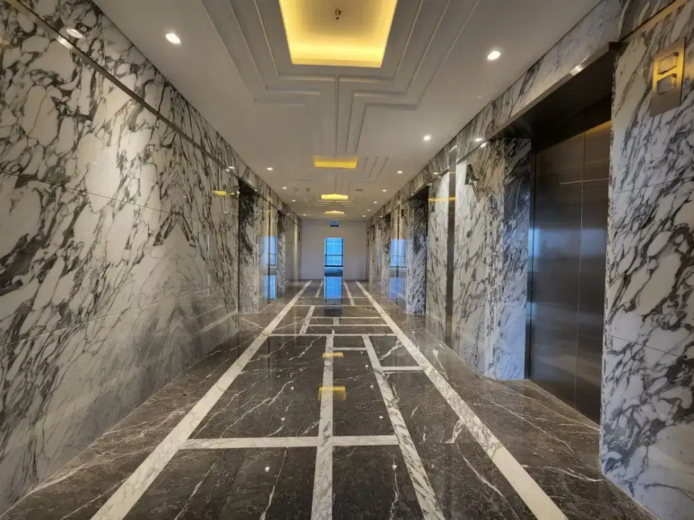 Dijual Office Treasury Tower District 8 @SCBD – (Size 284 Sqm) ALREADY FIT OUT CERTIFICATE TERMURAH 21 MILIAR SEBELUM TERJUAL