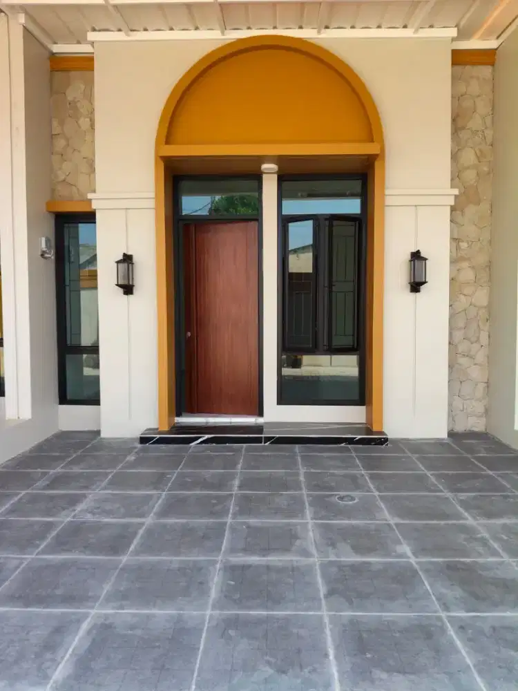 DI SEWAKAN BULANAN RUMAH BARU PRIVATE CLUSTER