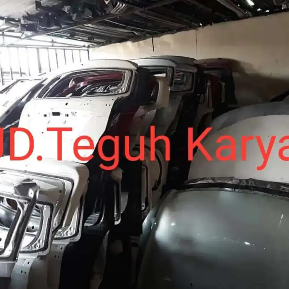 Kap mesin mobil original