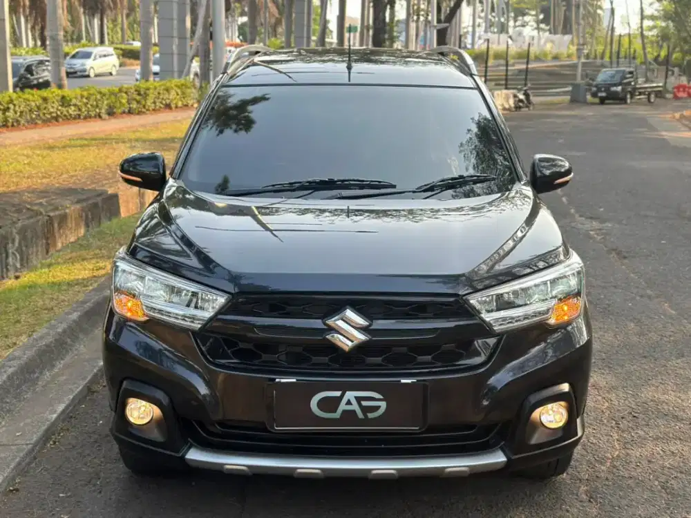 Suzuki XL 7 Alpha Hybrid AT 2023 Hitam