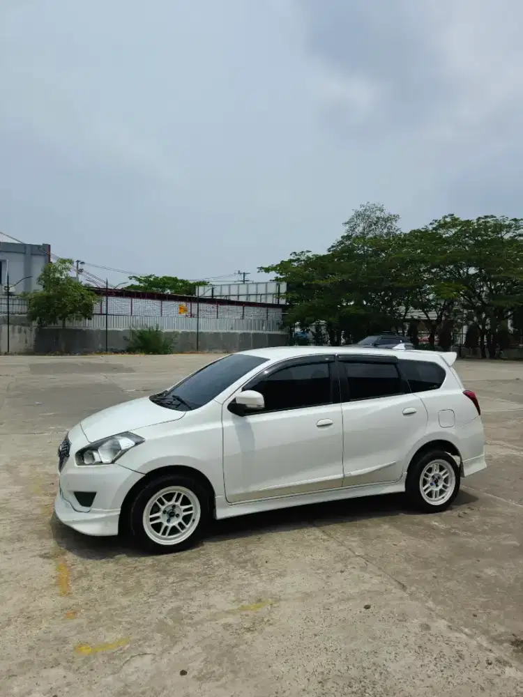 Datsun go + panca