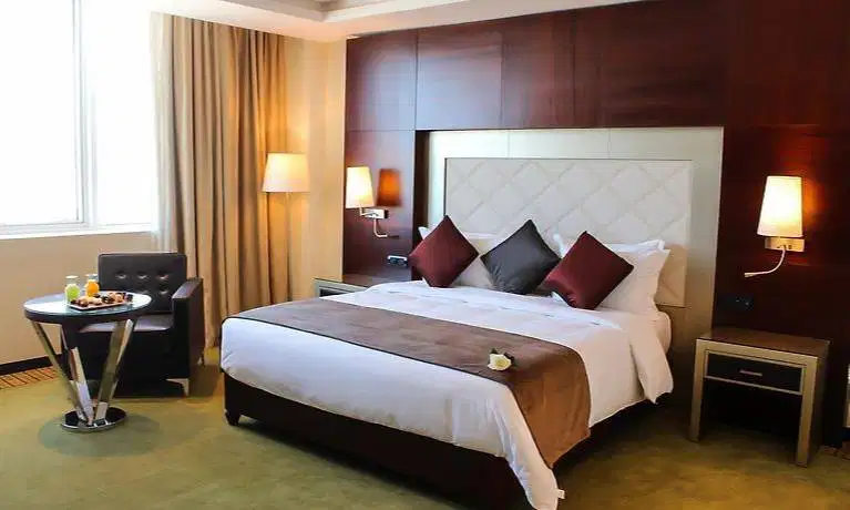Sewa Apartemen Green Pramuka City 2 BR Termurah