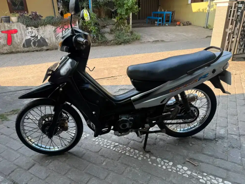 Yamaha Vega R THN 2004 plat AB sleman
