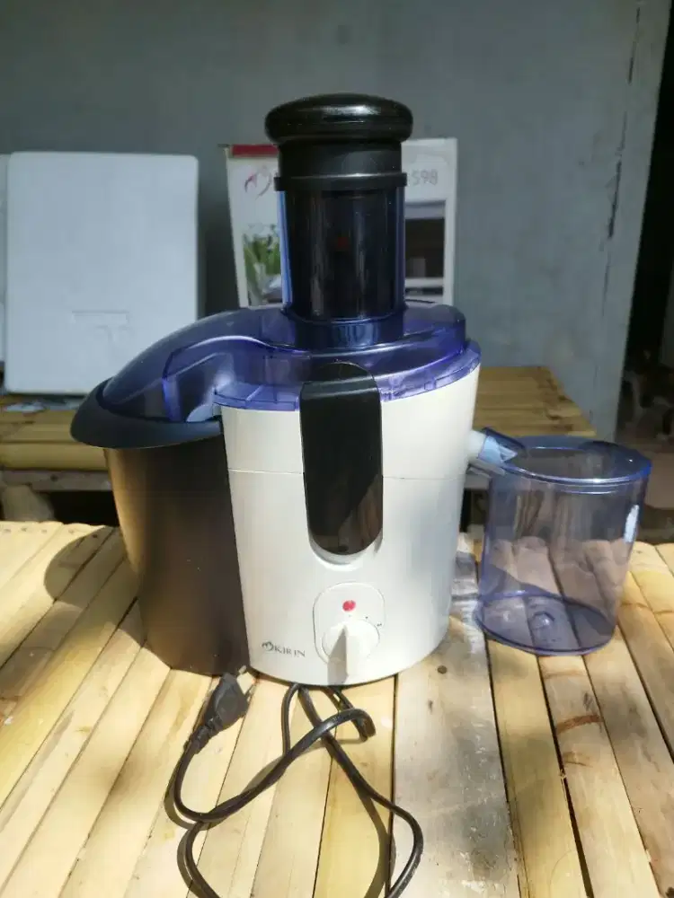 JUICER KIRIN KJE 598 MASIH MULUS