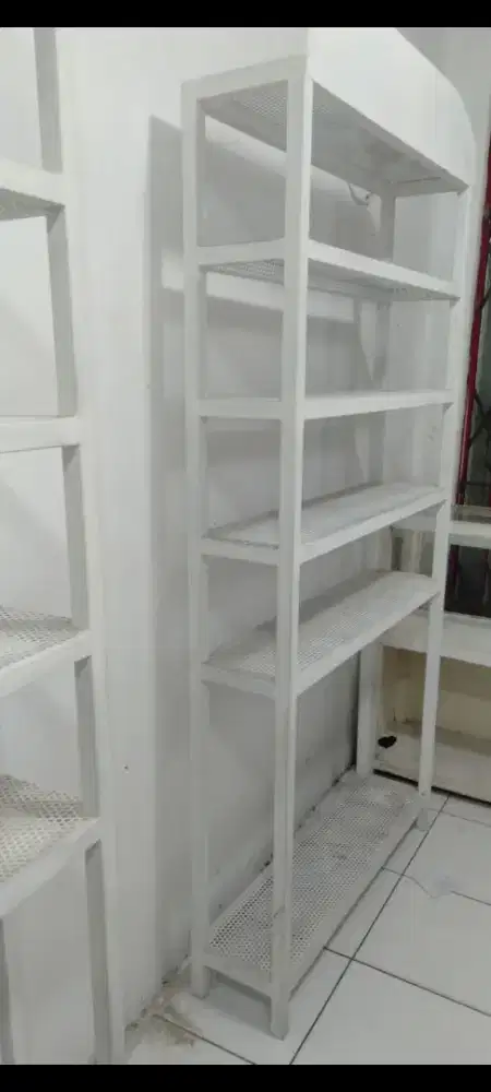 RAK BEKAS PARFUM REFIL