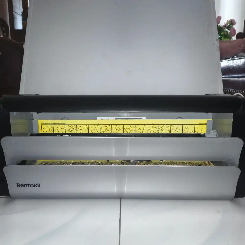Rentokil Lumnia Compact Pest Control Like New