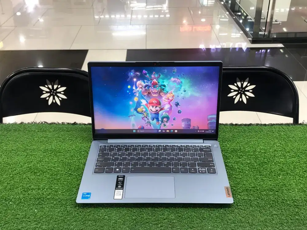 LENOVO IDEAPAD SLIM 3 | Core i3-1215u | Ram 8 | Ssd 256gb