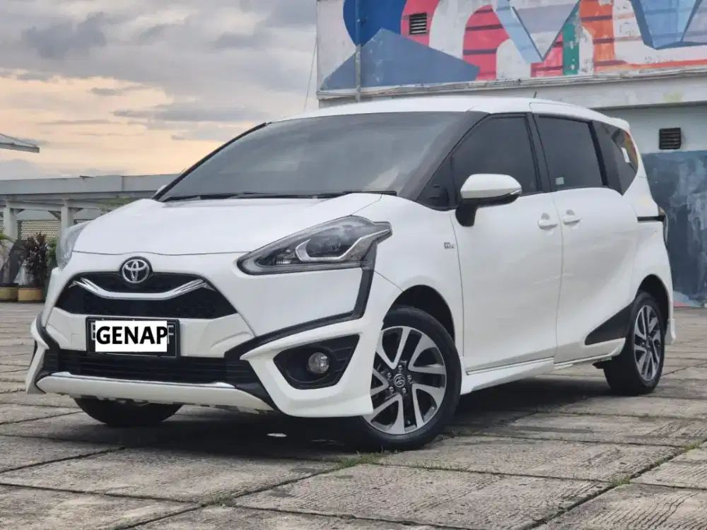 (DP 20jt) Low Km Toyota Sienta Q Facelift At 2021 Tgn1 Terawat Skali