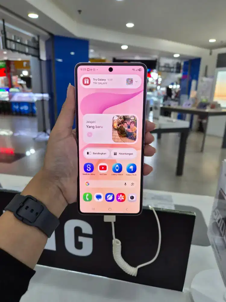 TERBARU SAMSUNG GALAXY Z FLIP 8