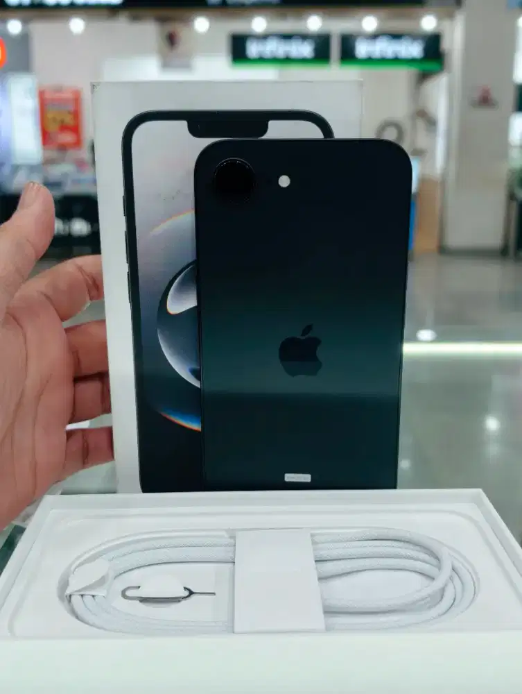 iPhone 16e 256GB iBox PA/A Garansi Panjang