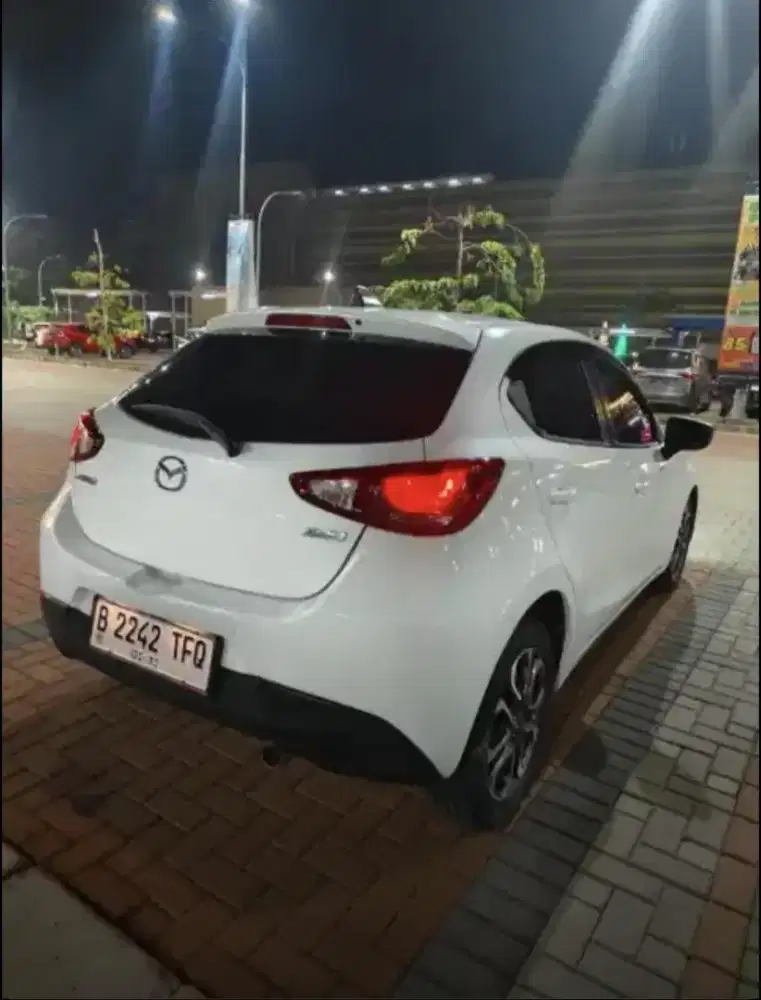 Mazda 2 skyactive 2016 nik 2015 Matic B jkt pajak off 1 x