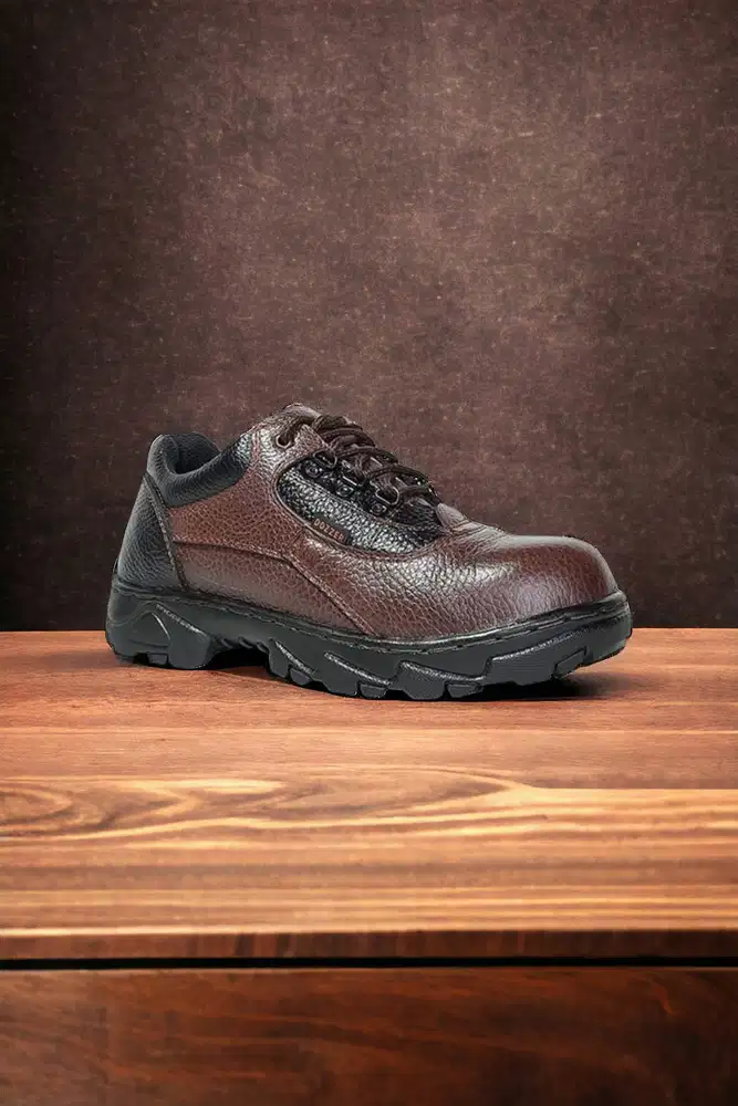 Limited edition Sepatu safety teknisi otomotif Pemalang
