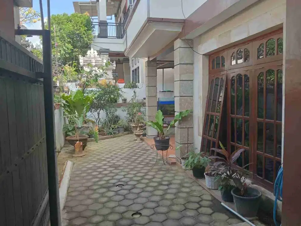 Rumah Modern Minimalist 2 Lantai 5 Kamar Pedungan Denpasar Bali