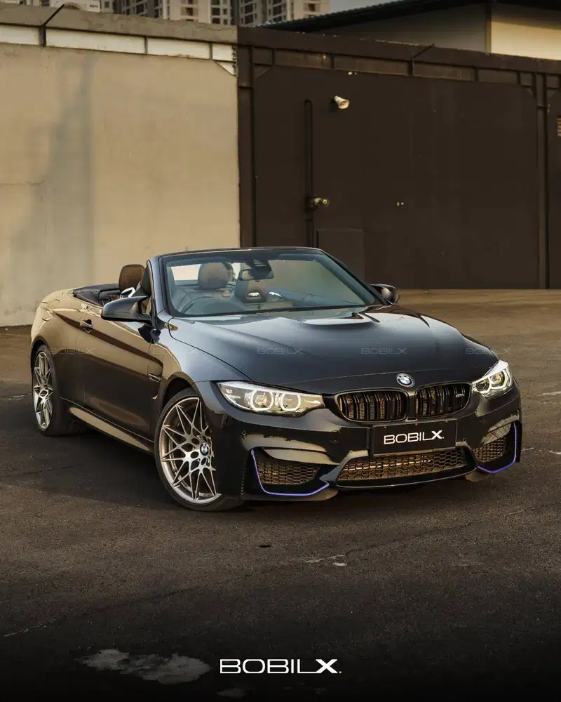 NIK 2021 BMW M4 Competition Convertible Black on Black