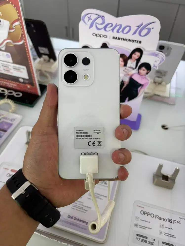 Oppo Reno 16 F 5G