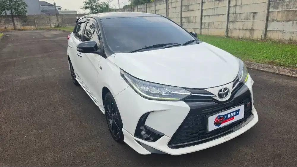 Toyota Yaris S GR Sport 7AB TRD 2022 Putih TGN1 Record No LAKA BANJIR