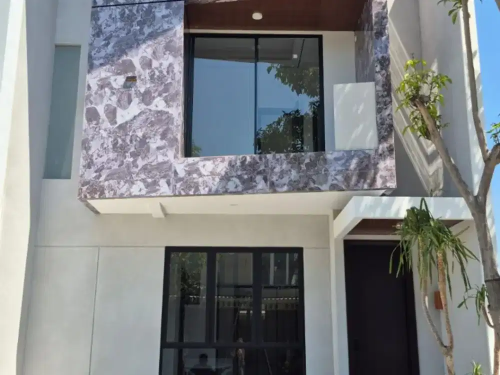 Dijual Rumah Minimalis Baru Gress di Taman Puspa Raya Citraland Utama Surabaya Barat Siap Huni