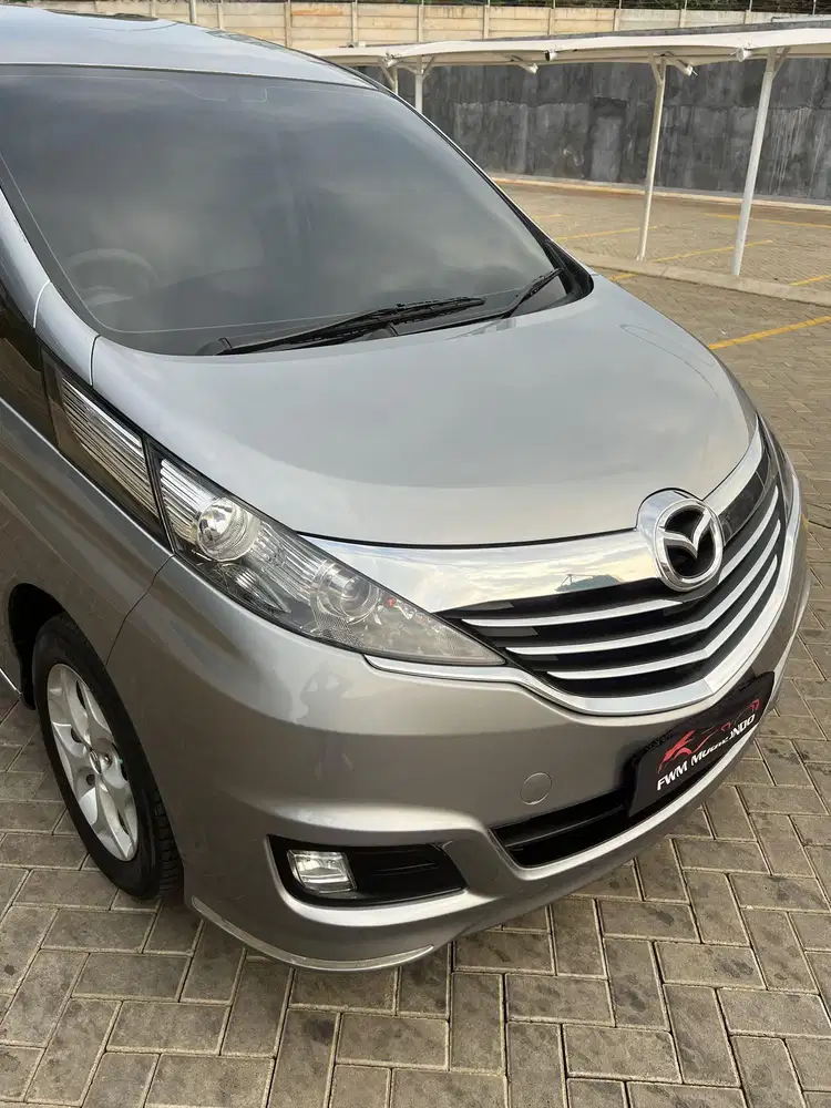 Mazda biante 2.0 skyactive AT 2013