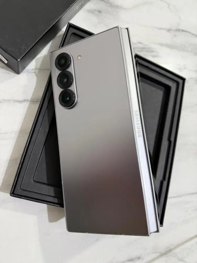Samsung Galaxy Z Fold 6