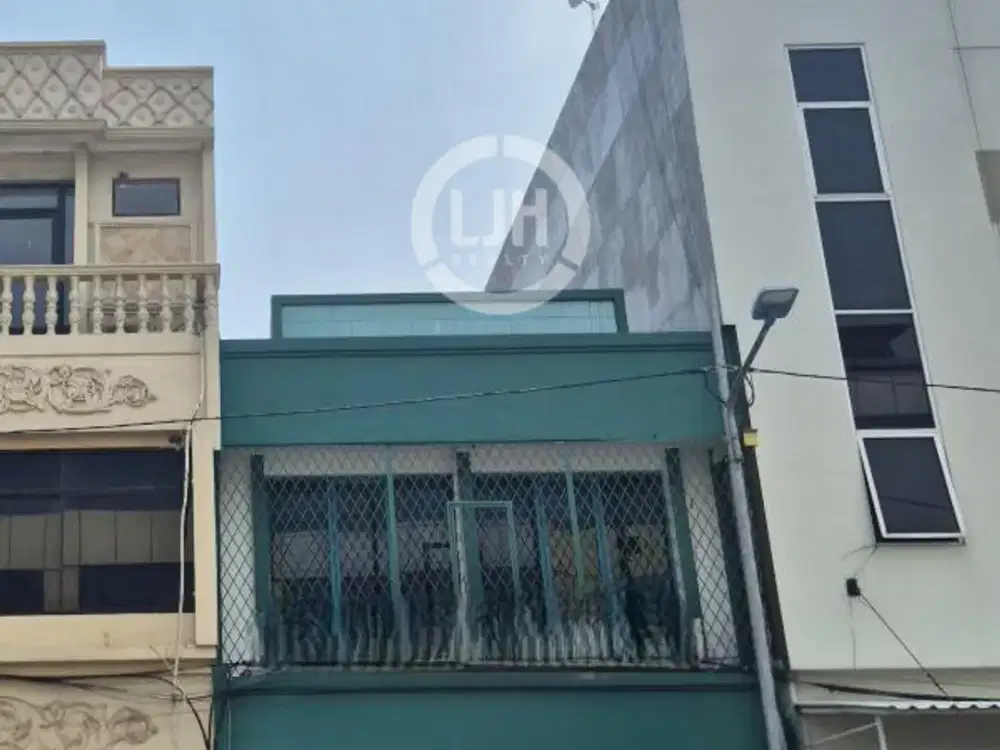 Ruko di Gading Kirana Kelapa Gading Jakarta Utara Bebas Banjir