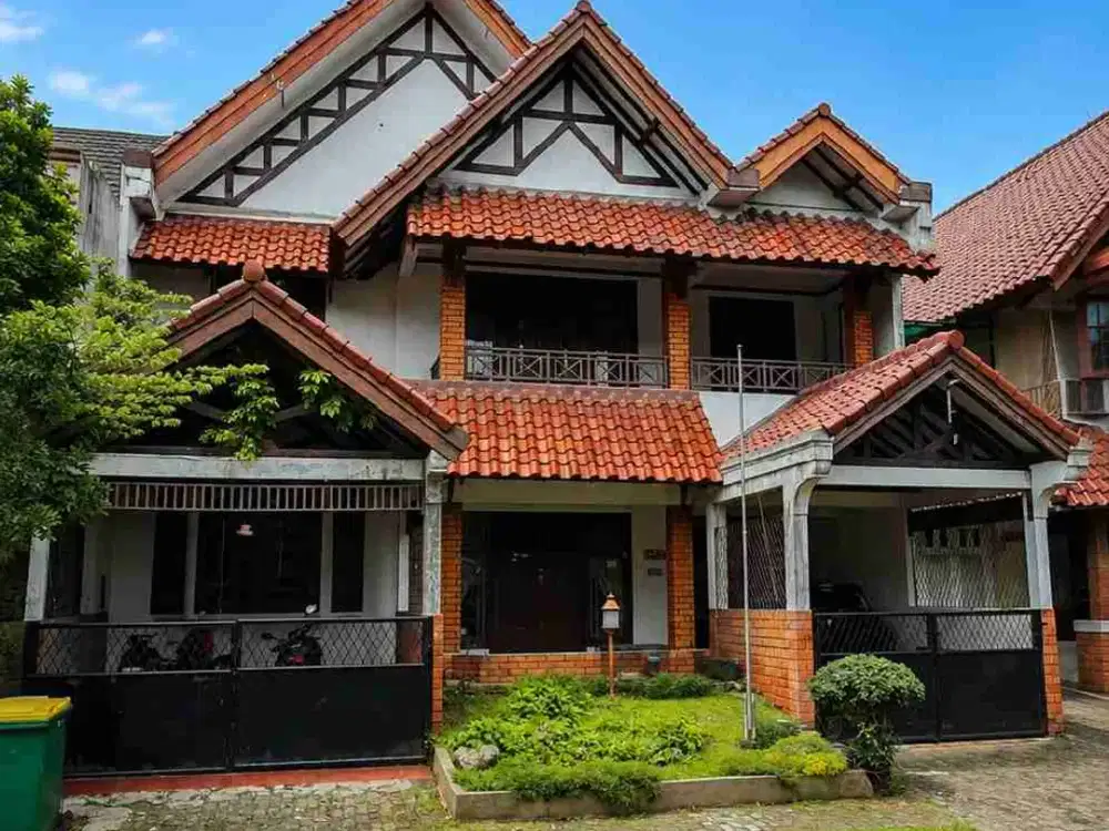DIJUAL – Rumah Hook 2 Lantai LT 207 m² SHM Dekat Gunadarma