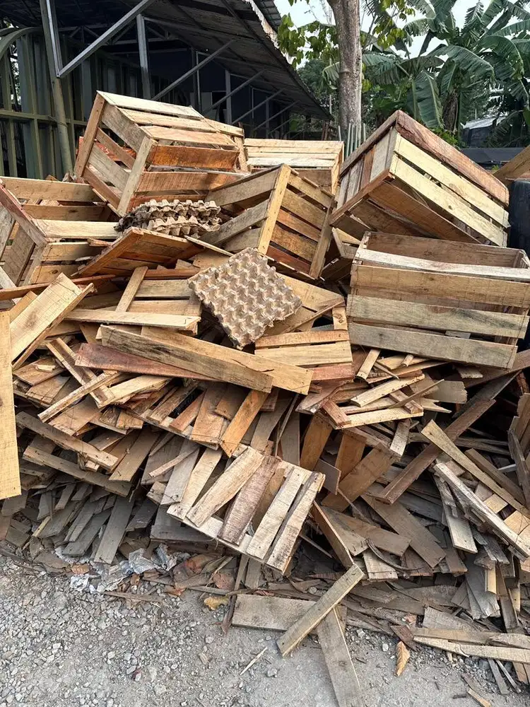 Kayu Bekas kotak buah