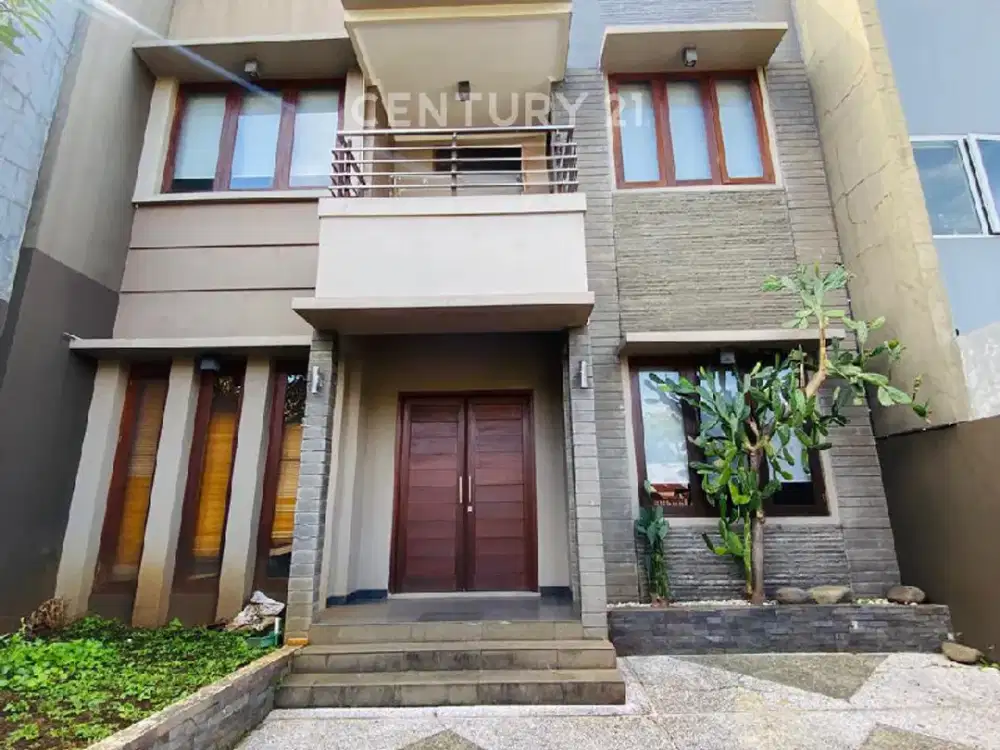 Rumah 2 Lantai  Full Furnished Di  Sukawarna Sukajadi Bandung