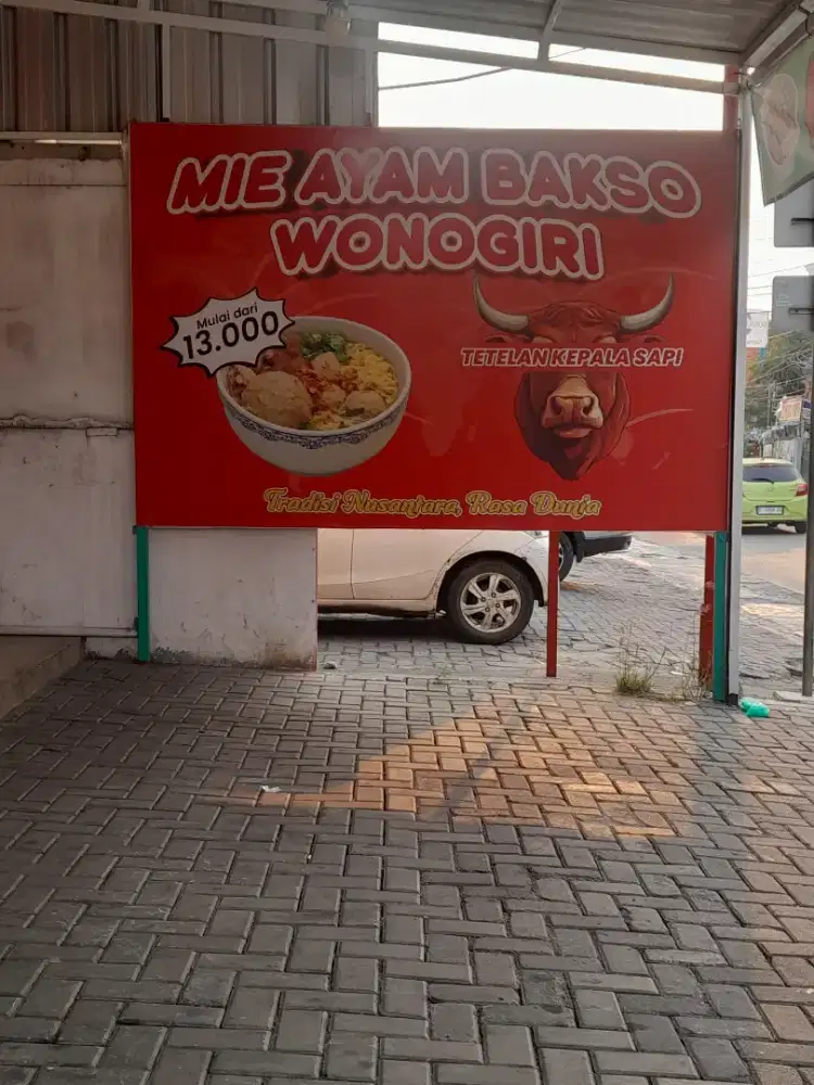 Dibutuhkan Segera Pelayan Mie Ayam Bakso