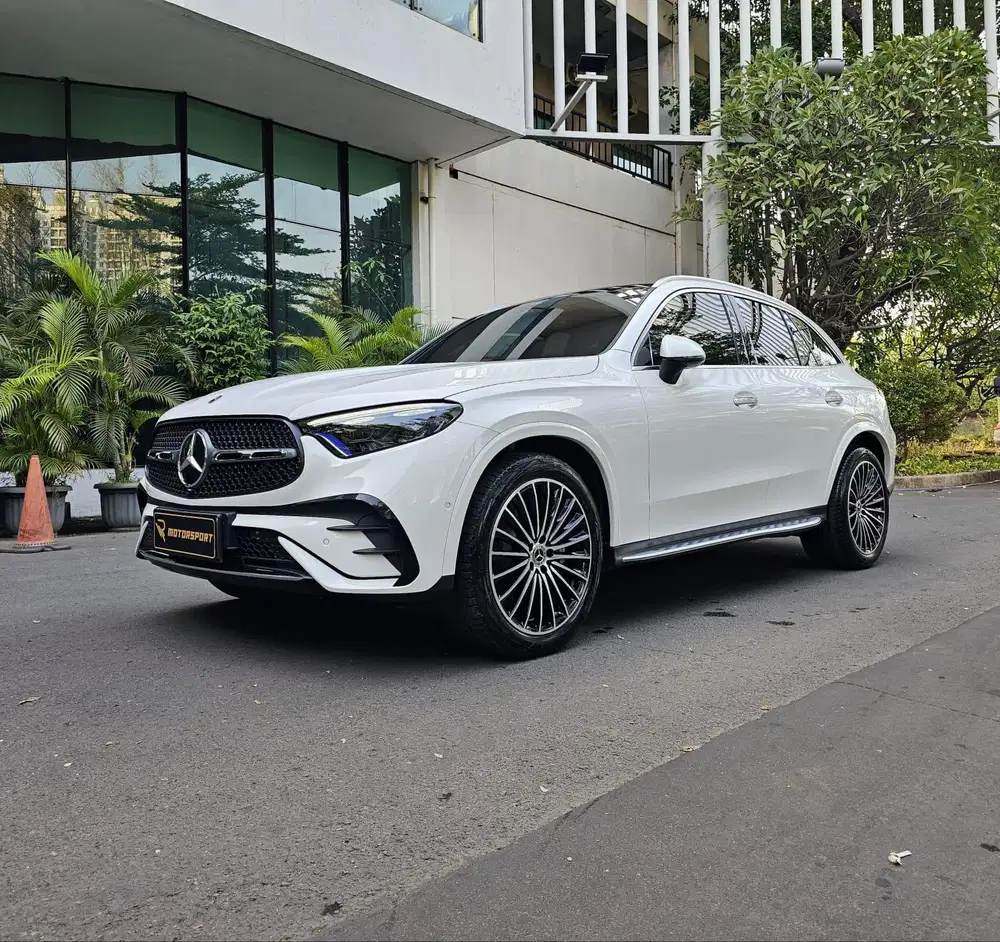 (ODO: 8rb) Mercedes Benz GLC300 AMG low km glc 300 mercy