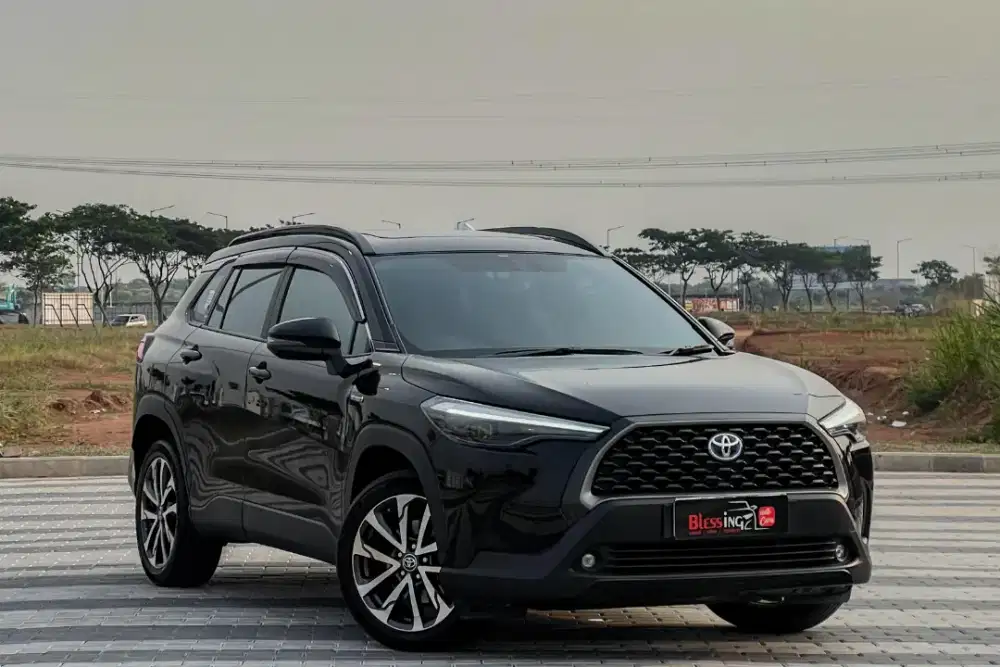 Toyota Corolla Cross Hybrid SUNROOF AT Matic 2022 Hitam Metalik