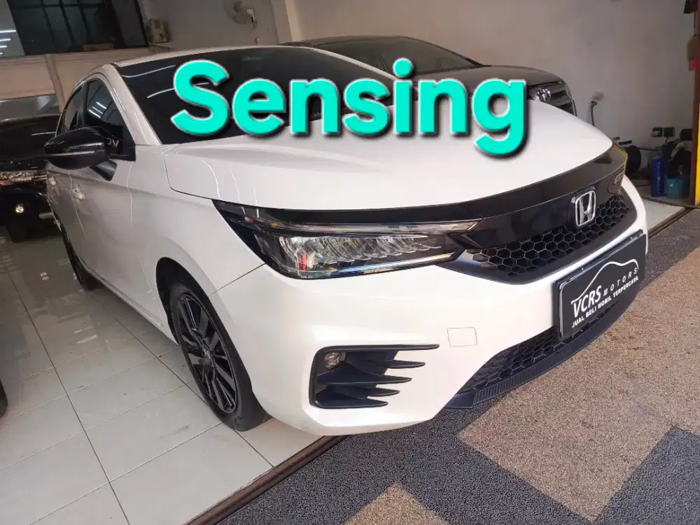 Honda city hb RS sensing 2023 KM36rb putih a/t hs citi at hatchback