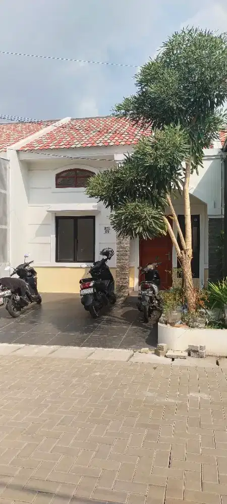 Over kredit/Dikontrakan Rumah Neo Mediterania