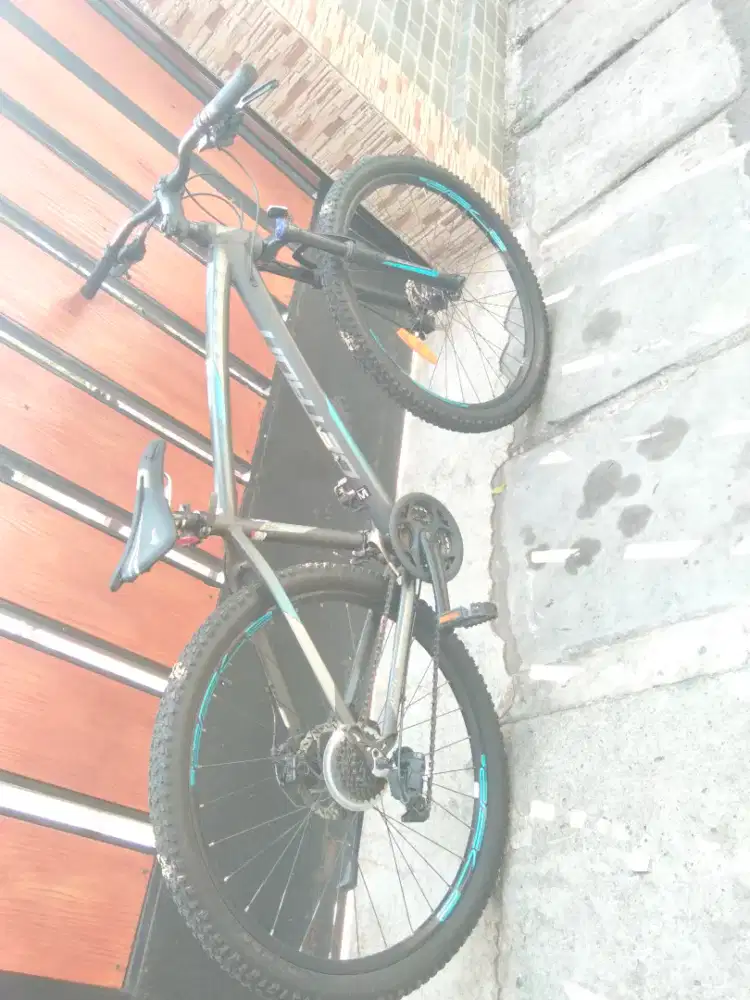 Sepeda gunung Detroit 27,5
