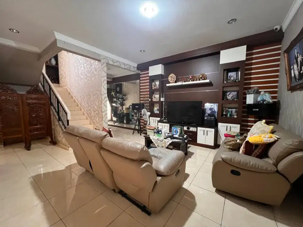 DIJUAL  RUMAH Di CLUSTER SUTERA OLIVIA UTAMA