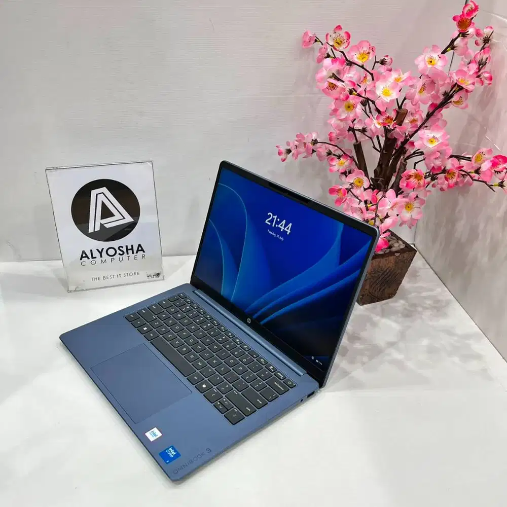 Laptop HP Omnibook 3 HU0115TU Core 3 100U 8GB SSD 512GB