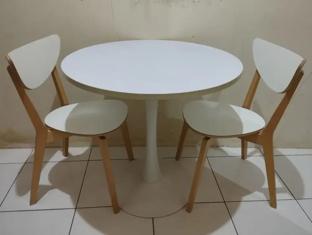 NORDMYRA kursi makan dan Meja Makan